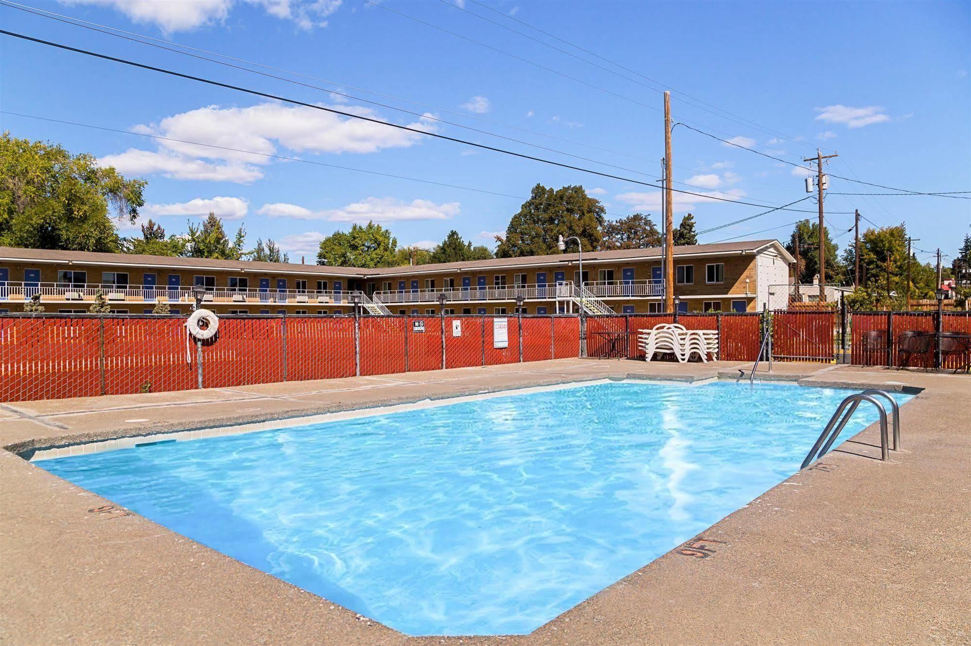 Guest House Ellensburg Esterno foto